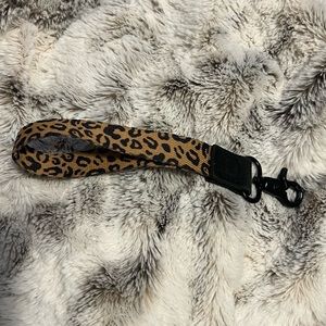 Thread wrist lanyard